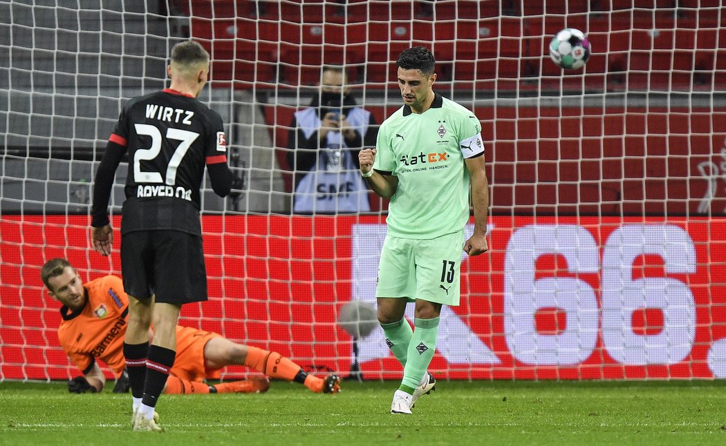 Momentka z utkání Bayer 04 Leverkusen versus Borussia Mönchengladbach.