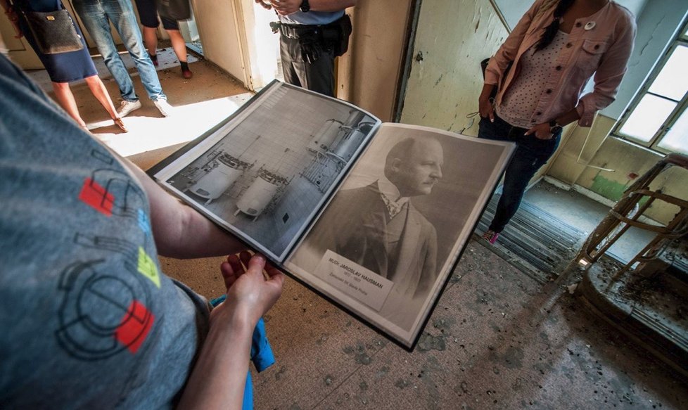 V Borůvkově sanatoriu zemřel farář Josef Toufar i student Jan Palach. Dům dnes chátrá.