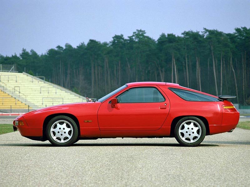 Porsche 928