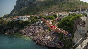 Kolem pěti desítek účastníků vyrazilo na skokanský závod do hercegovského Mostaru