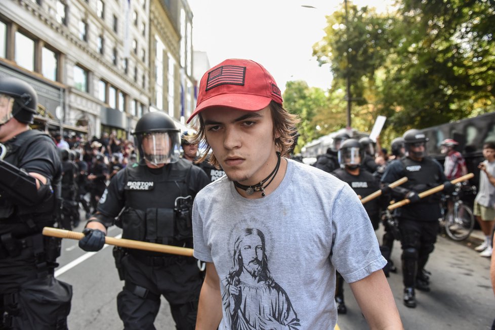 Při demonstracích v Bostonu bylo zatčeno 27 lidí