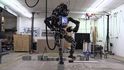 Robot Atlas z dílny Boston Dynamics, kterou nově vlastní Hyundai.