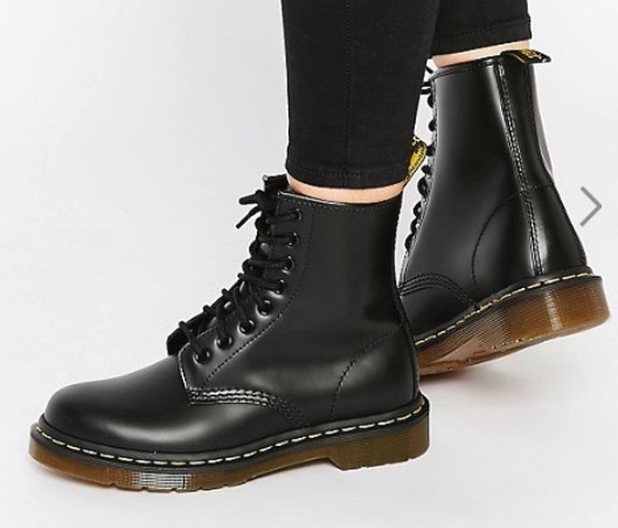 Kožené martensky, Dr Martens, prodává: asos.com, €163.99