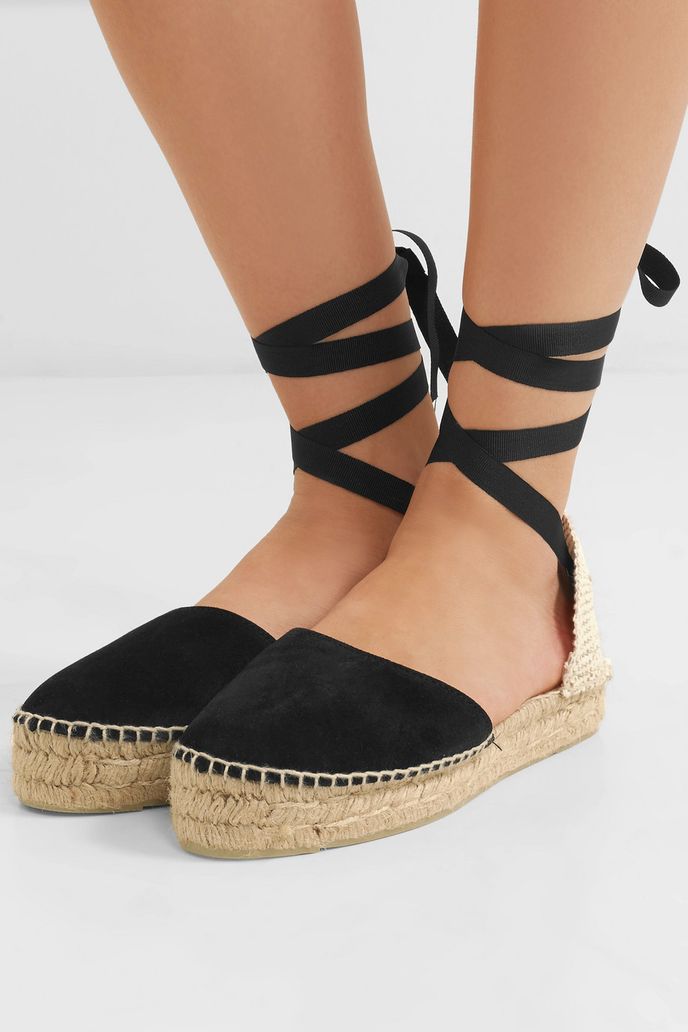 Manebí, 100 eur, prodává Net-a-Porter.com Manebí, 100 eur, prodává Net-a-Porter.com