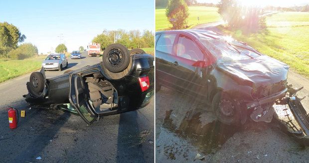 Mladík (20) za volantem dostal smyk a vyboural se. Volkswagen otočil na střechu