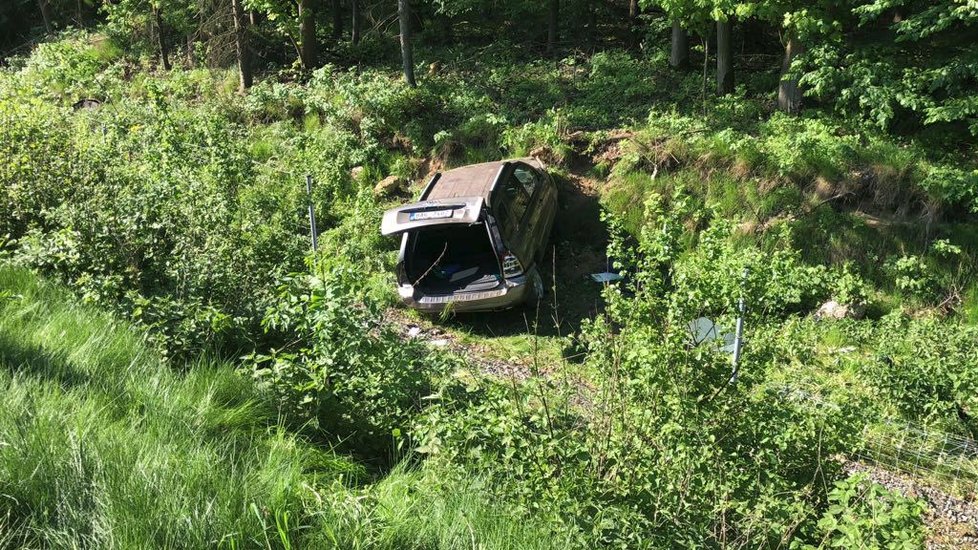 Řidič osobního auta nepřežil havárii, která se ráno stala na 47. kilometru dálnice D1 ve směru na Brno.