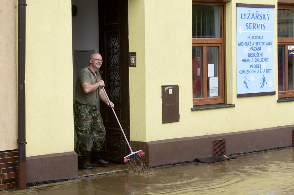 Prudké deště zasáhly značnou část republiky (14. 6. 2020)