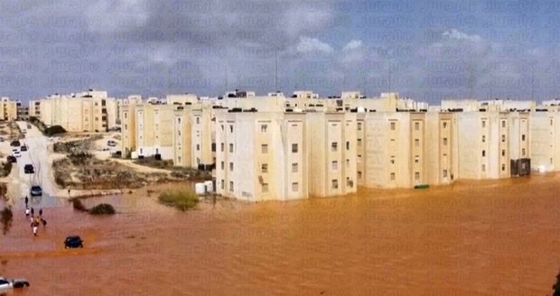Bouře Daniel zabíjela: Povodeň smetla celé čtvrtě. Libye hlásí už 2000 obětí, tisíce lidí pohřešují