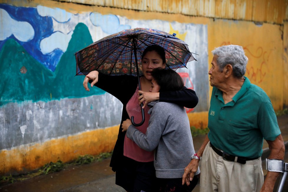 Tropická bouře si ve Střední Americe vyžádala nejméně 14 životů.
