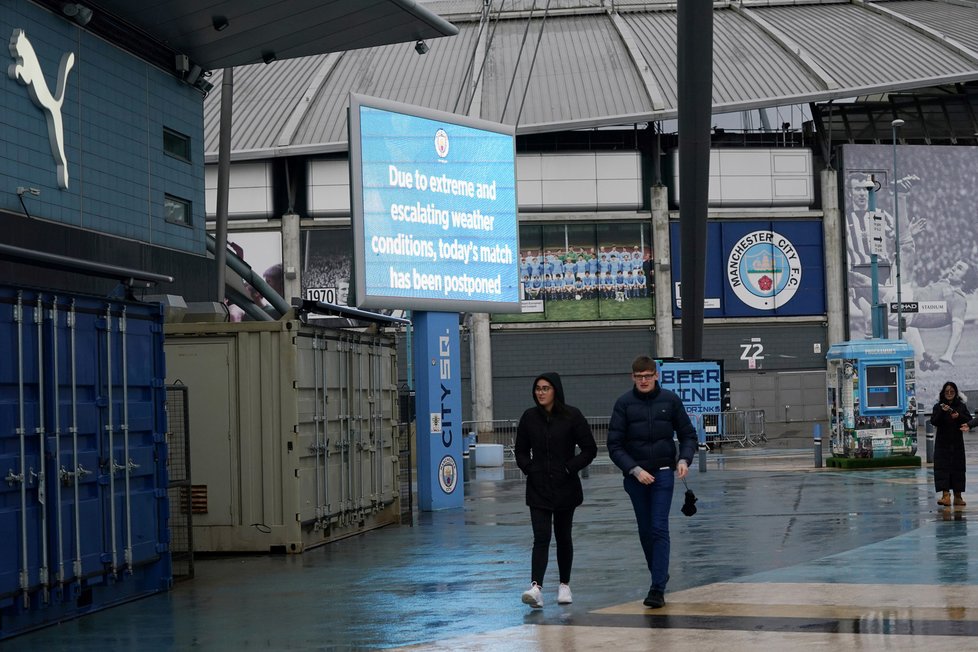 Kvůli bouři byl zrušen i zápas Manchesteru City s West Hamem, za který měl nastoupit Tomáš Souček.