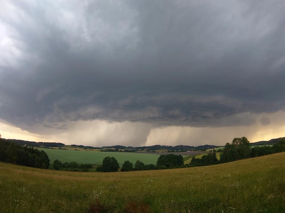 Bouřka zasáhla Táborsko. (10. 7. 2020)