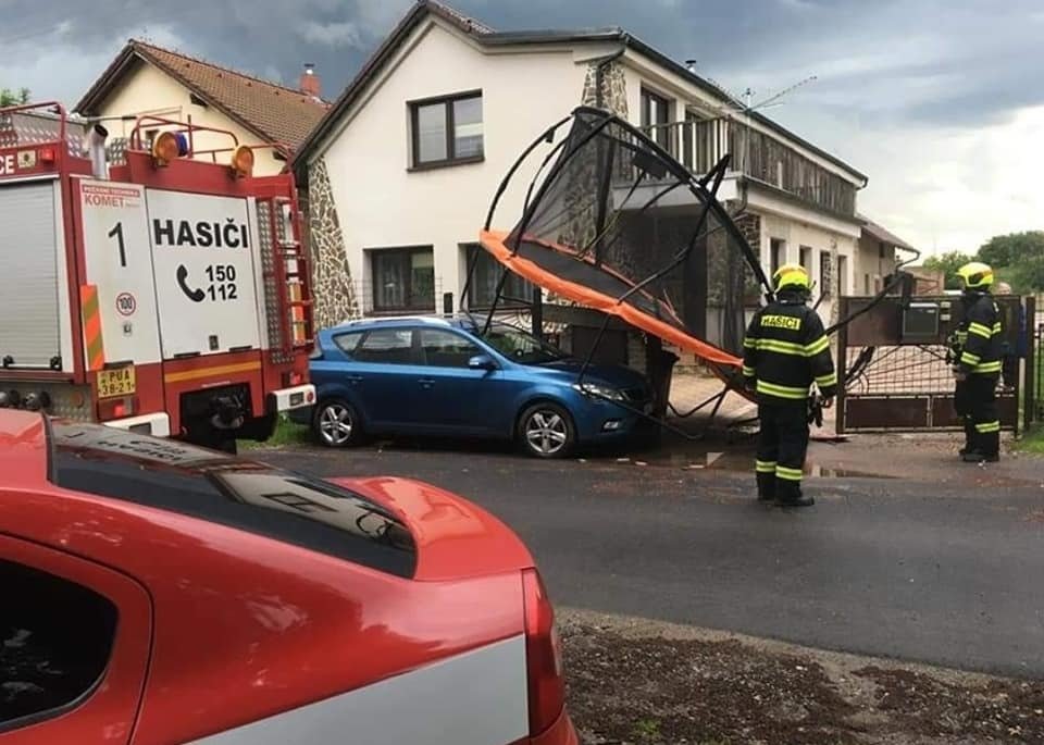 Druhý červnový víkend se Českem přehnaly silné bouřky. (14. 6. 2020)