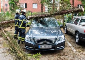 Bouřky udeřily i v Německu: Foto z Hamburku.