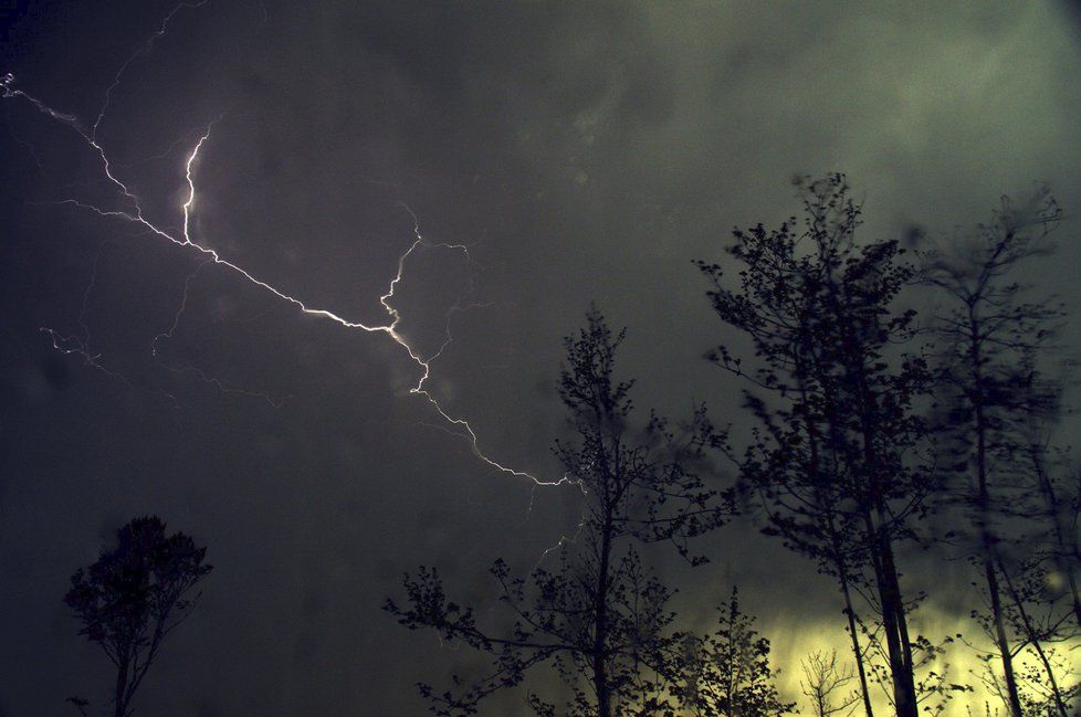 Fotografovi se podařilo zachytit bouřku ve své plné síle.