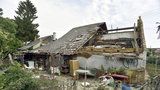 Kulový blesk poničil střechy na Kroměřížsku: „Vypadalo to jako ohnivá koule“