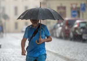 Bude nadprůměrně pršet, odhadují meteorologové.