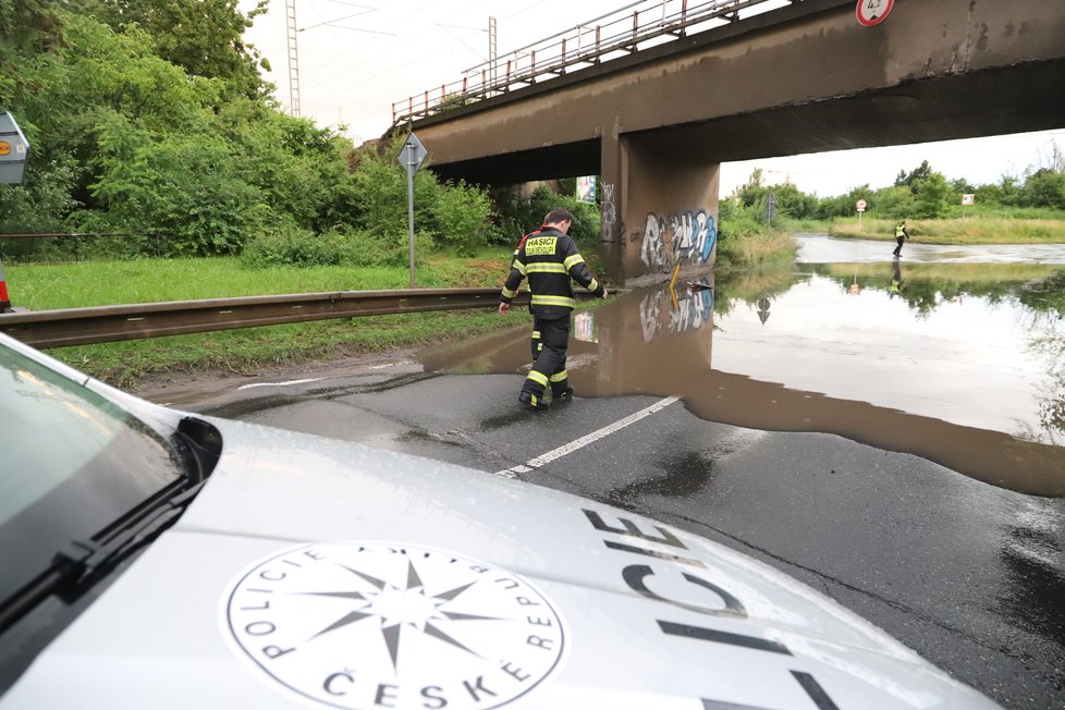 Východ Česka mohou opět zasáhnout silné bouřky