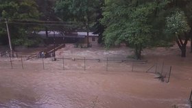 Jihomoravští hasiči měli ve středu večer a v noci na čtvrtek plné ruce práce po přívalových deštích.