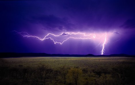 Meteorologové varují před bouřkami!