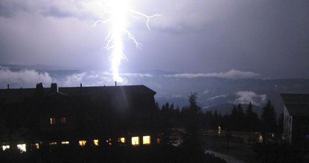 Bouřky pohledem objektivů kamer Českého hydrometeorologického ústavu