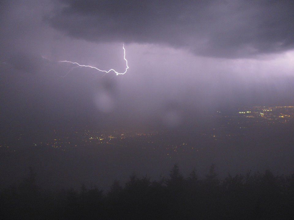 Bouřky pohledem objektivů kamer Českého hydrometeorologického ústavu (archivní foto