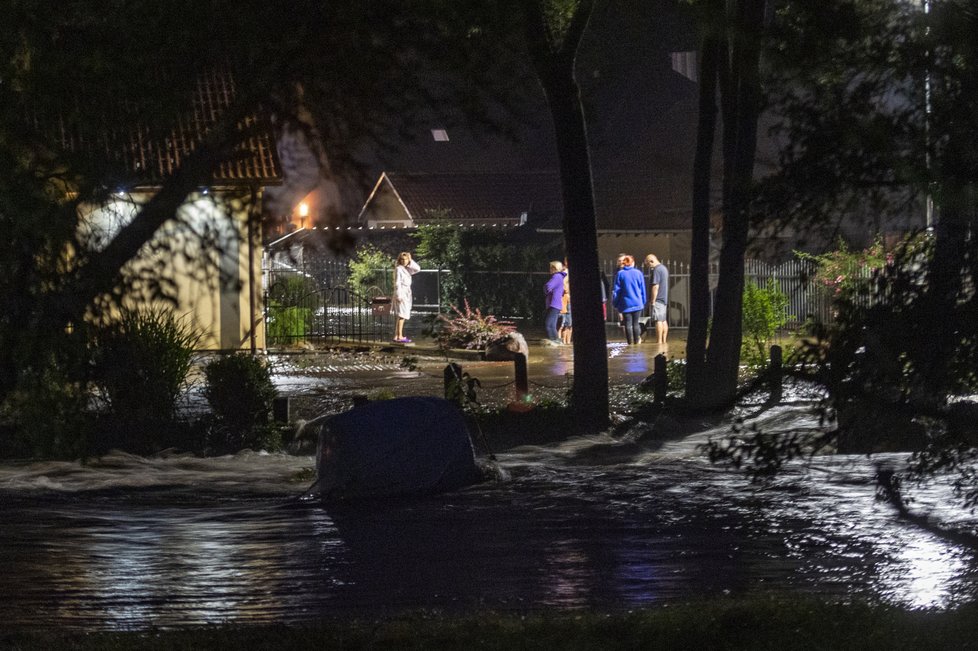 Rozvodněný Kremžský potok v Brlohu na Prachaticku (29.6.2022)