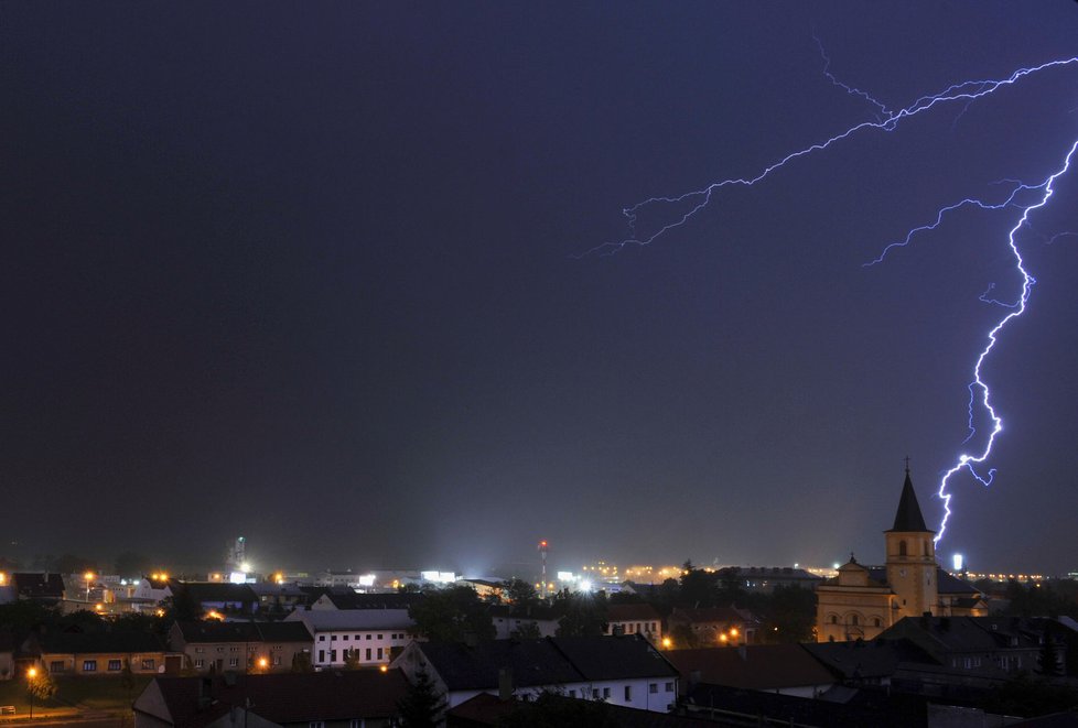 Jak se chránit před bouřkou