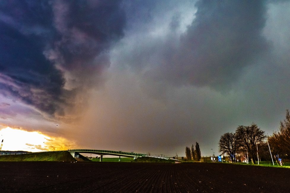 Letní teploty se tento týden nevrátí.