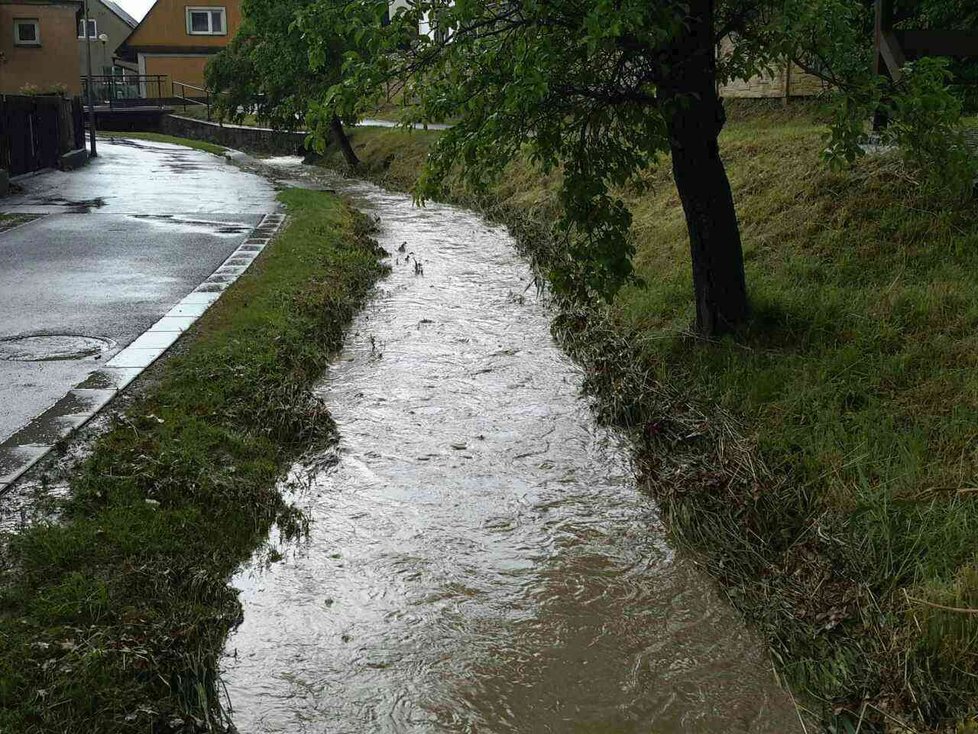 Olomoucký kraj zasáhly silné bouřky s přívalovým deštěm. (13. 6. 2019)