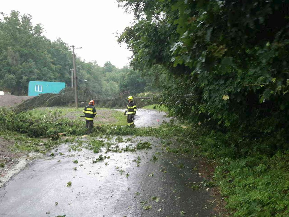 Olomoucký kraj zasáhly silné bouřky s přívalovým deštěm. (13. 6. 2019)