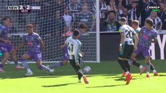 SESTŘIH: Newcastle - Bournemouth 2:2. Hosté přišli o dvougólové vedení, branku Strak střežil Horníček SESTŘIH: Newcastle - Bournemouth 2:2. Hosté přišli o dvougólové vedení, branku Strak střežil Horníček