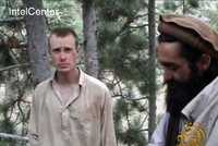 Spolubojovníci vojáka, kterého propustil Taliban: Je to zrádce! Zaslouží tvrdý trest