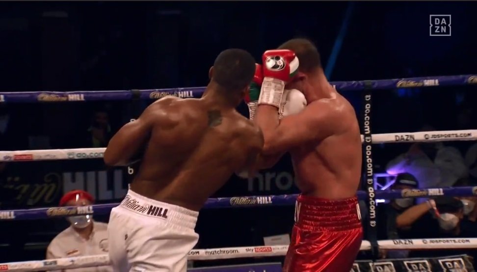 Anthony Joshua knockoutoval Kubrata Puleva v devátém kole!