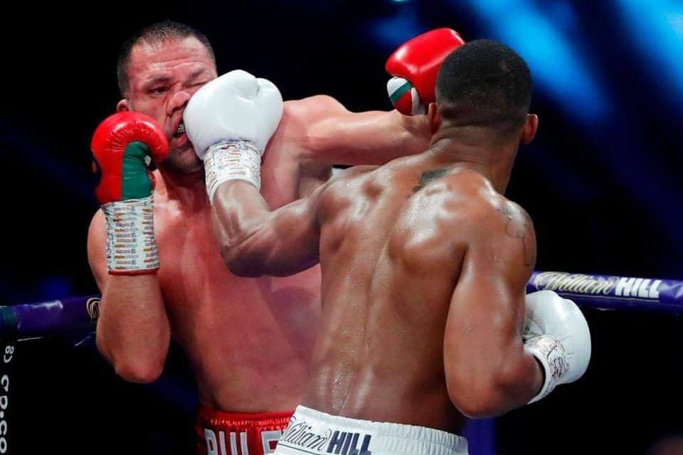 Anthony Joshua knockoutoval Kubrata Puleva v devátém kole!