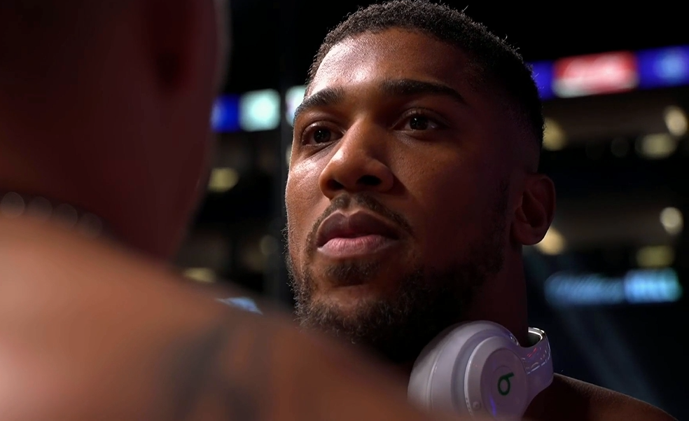 Vážení před boxerským duelem Anthony Joshua vs. Oleksandr Usyk