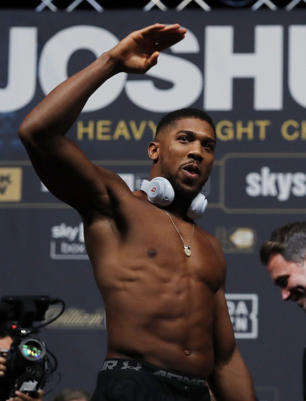 Vážení před boxerským duelem Anthony Joshua vs. Oleksandr Usyk