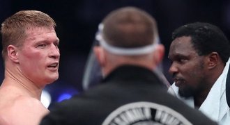 Večer tvrdých knockoutů! Joshuovi soupeři otřásli světem těžké váhy