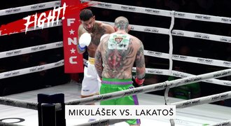 Bučení na Mikuláška i Buchingerova prohra při premiéře: V Česku mám víc fanoušků než u nás Bučení na Mikuláška i Buchingerova prohra při premiéře: V Česku mám víc fanoušků než u nás