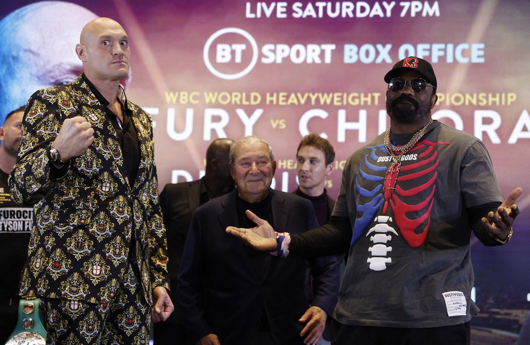 Tyson Fury a Derek Chisora ladí formu na souboj v Londýně