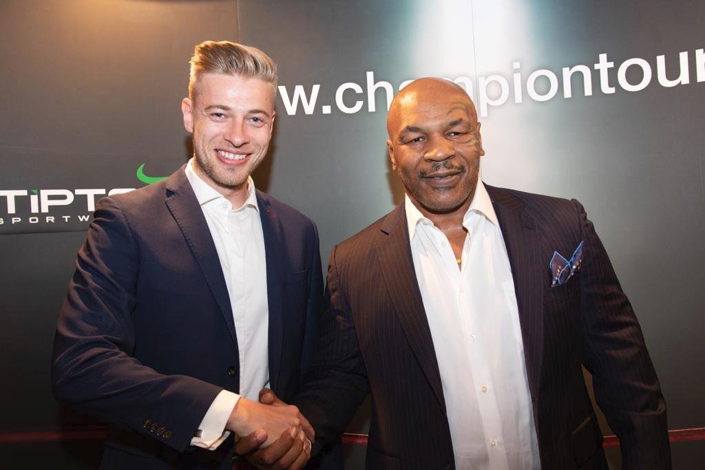 Bývalý generální ředitel 1. FK Příbram Petr Větrovský a boxerská legenda Mike Tyson