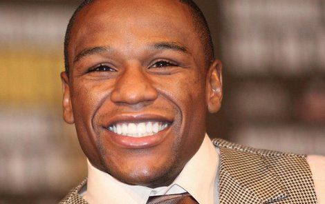 Boxer Floyd Mayweather je vysmátý miliardář.