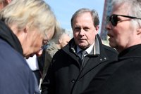 Pohřeb exšéfky Nadace Charty 77 Boženy Jirků (†78): Dorazili Pospíšil, moderátor Voříšek i exředitel ČT Dvořák