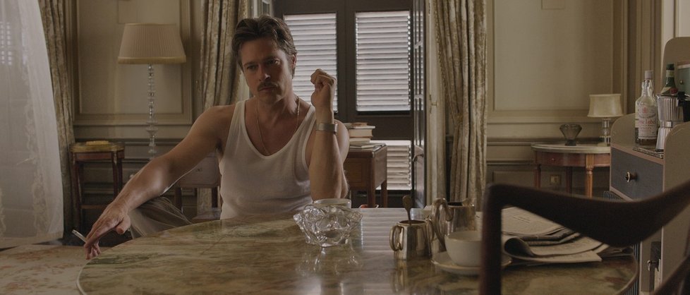 Brad Pitt ve snímku hraje spisovatele.