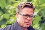 Brad Pitt má konečně upravený slušivý účes