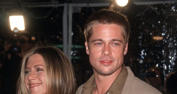 Brad Pitt a Jennifer Anistonová