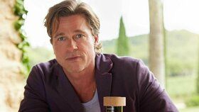 Brad Pitt uvádí na trh krémy proti stárnutí! Které další celebrity mají svou kosmetickou značku?