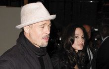 Nechutné detaily hádky dua »Brangelina«: Opilý Pitt močil na ranveji!