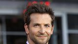 Nejpřitažlivější muž světa Bradley Cooper je v Praze! Pozor, je single!