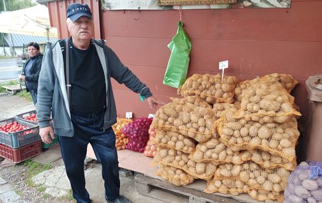 Poláci nabízejí brambory na zimu už několik dní za cenu podobnou té loňské.