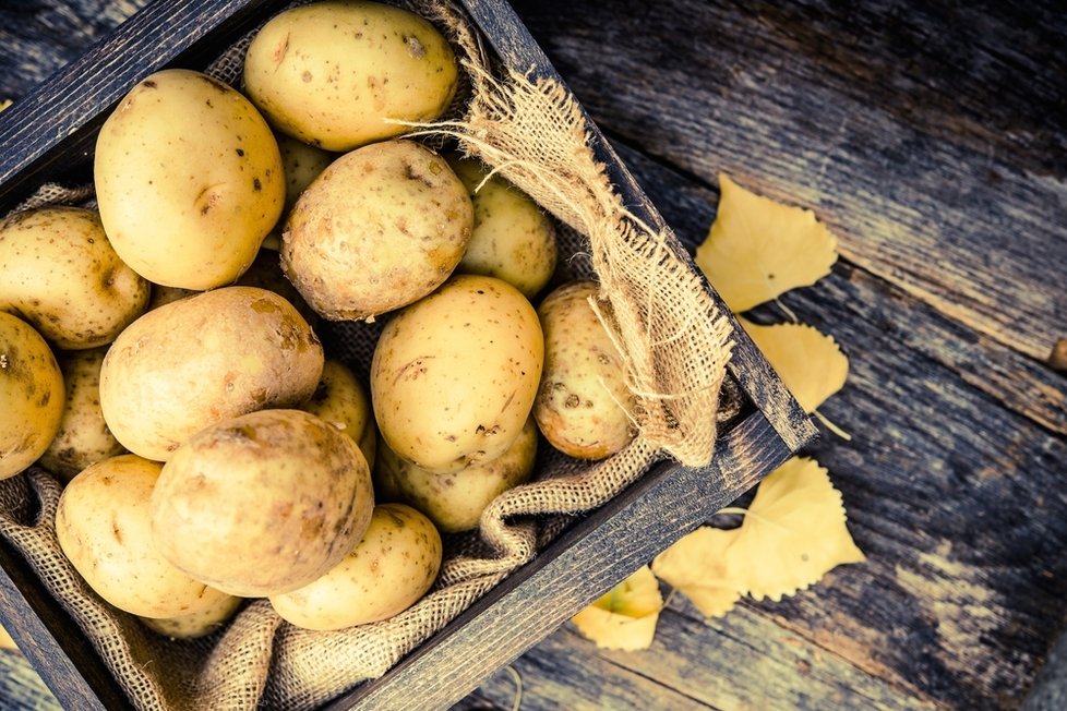 Jestliže neodoláte bramborám jako příloze, uvařte si je ve slupce, mají tak nejnižší glykemický index a nebude vás pak tedy tolik honit mlsná.